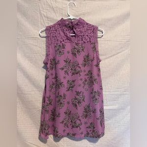 XL purple floral blouse. Purple lace tank top. Button up tank top. Purple shirt